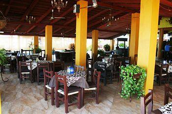 رينكون دي غوايابيتوس Hotel Villa Flores المظهر الخارجي الصورة